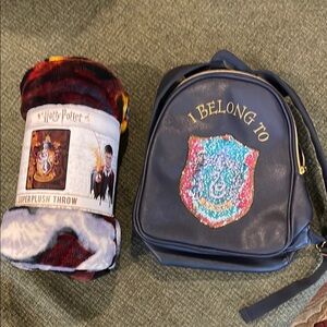 Harry Potter Super Plush Throw and Backpack Set